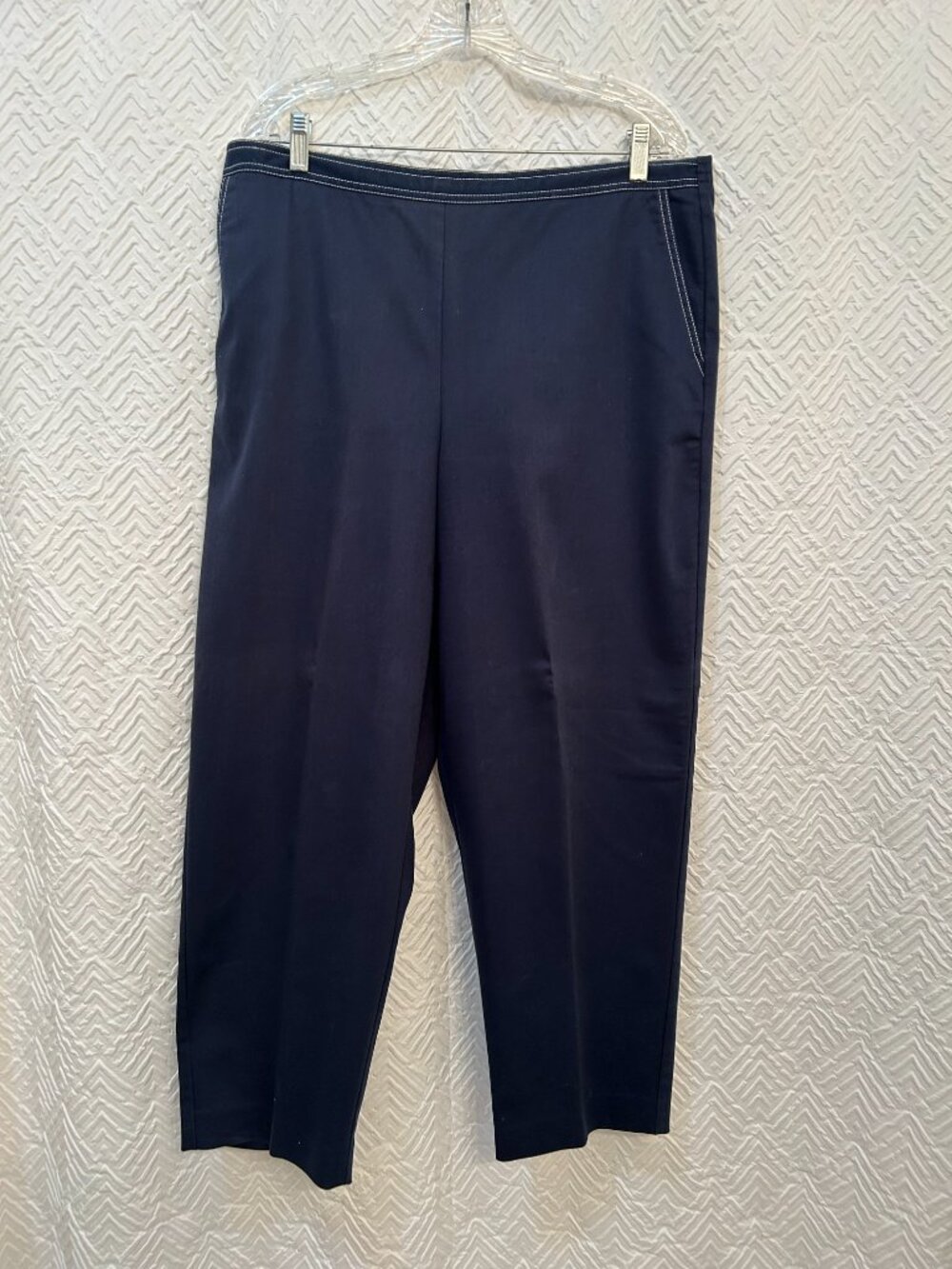 Women's Alfred Dunner Pull-On Straight Leg Pants Navy Size 18
